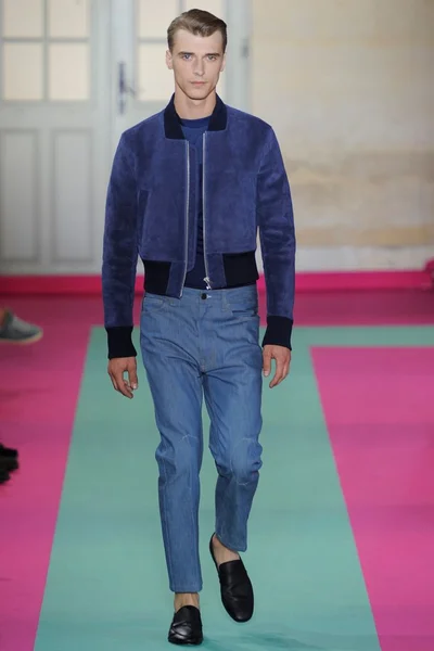 Look 1